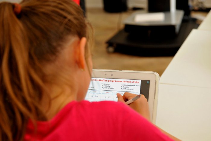 Ilustračný obrázok k článku Tablety už žiaci využívajú aj pri mimoškolskej činnosti