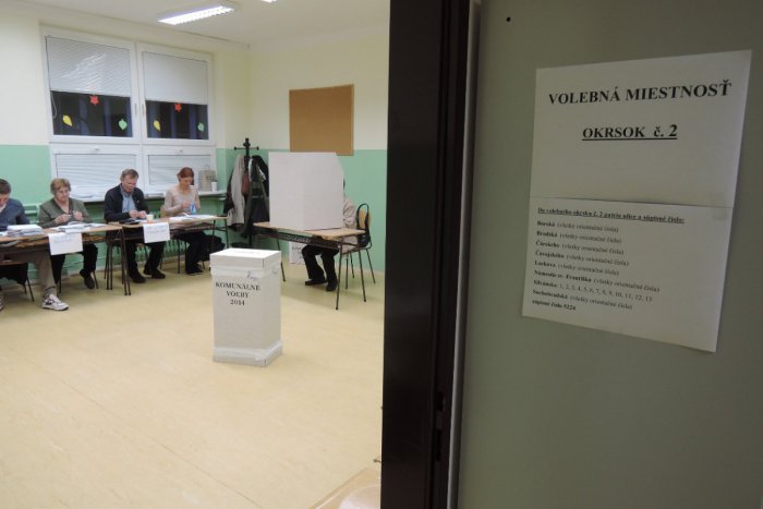 Ilustračný obrázok k článku KARLOVA VES: Novozvolená starostka nechce iba sľubovať, ale aj konať. V pláne má výstavbu verejnej lodenice