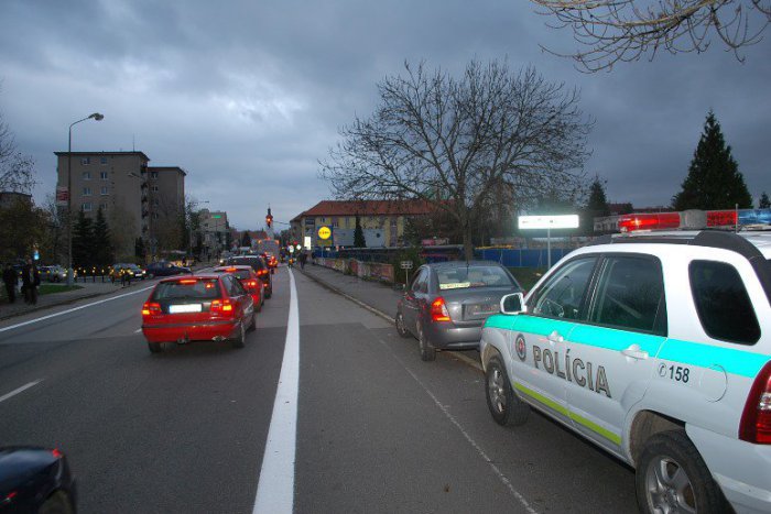 Ilustračný obrázok k článku Polícia zadržala opitého vodiča, po vytriezvení ho čaká obvinenie