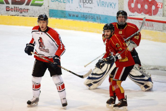 Ilustračný obrázok k článku Topoľčany sú opäť na koni: Gladiátori na našom ľade bez bodu!
