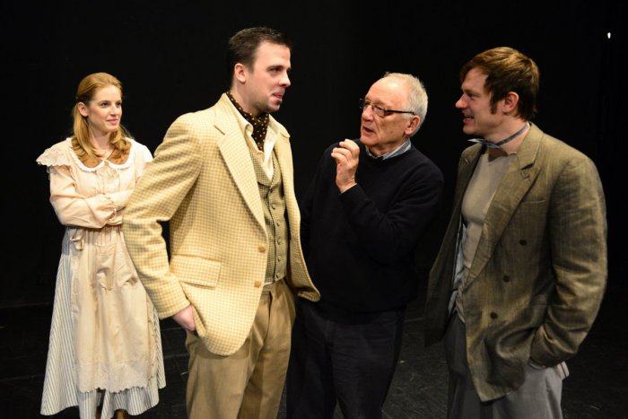 Ilustračný obrázok k článku Láska dorazí aj do Bošian: Zabavte sa na bláznivej komédií plnej slovenských hviezd