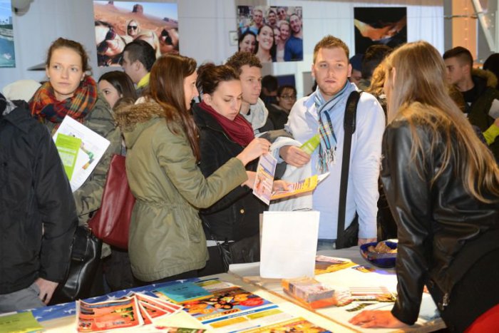 Ilustračný obrázok k článku Amerika volá! Študenti, ktorí bažia po práci a cestovaní v USA, mali možnosť sa oboznámiť s programom Work and Travel