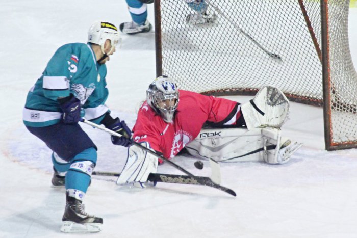 Ilustračný obrázok k článku Prestížny hokejový súboj univerzít: Plný štadión, zábava a búrlivá atmosféra