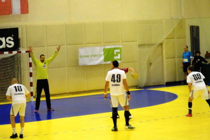 Ilustračný obrázok k článku Tesná prehra hádzanárov: Topoľčany nestačili na Sportu