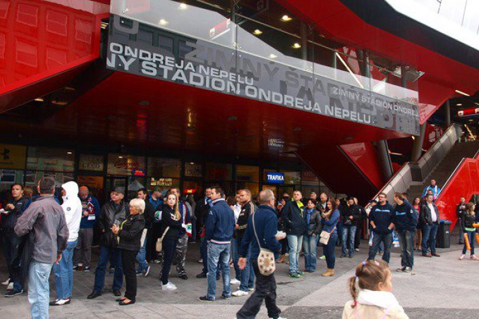 Ilustračný obrázok k článku Na vlastnej koži: Boli sme na premiére filmu Arena – život za hokej