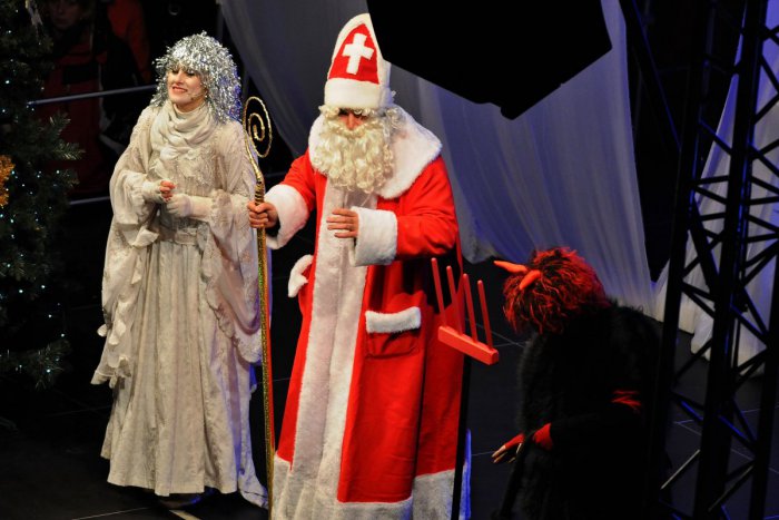 Ilustračný obrázok k článku Štedrý Mikuláš na bystrickom sídlisku: Okrem rozdávania sladkostí sa chystá aj diskotéka