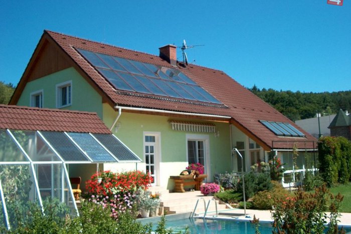 Ilustračný obrázok k článku Namiesto vracania peňazí za plyn by mala vláda podporiť rozvoj OZE