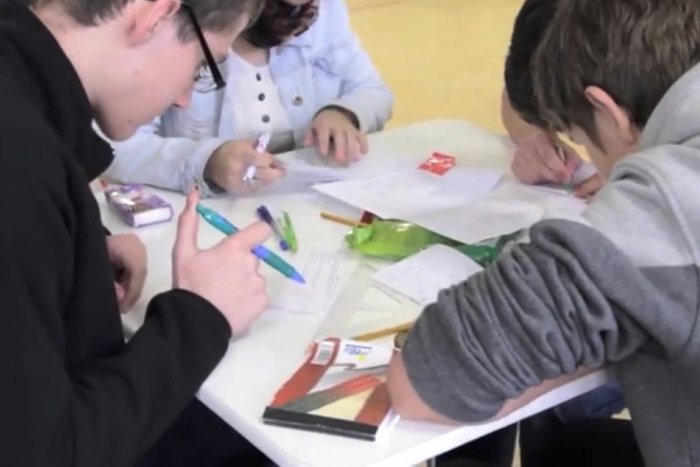 Ilustračný obrázok k článku Náboj Junior 2014:  Súťaž v matematike a fyzike prilákala popradské školy. Ako sa im darilo?