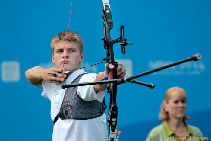 Ilustračný obrázok k článku Halová lukostreľba: Liptáci Baláž a Antalová vo Viničnom strieborní