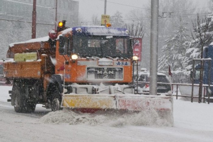 Ilustračný obrázok k článku Za volantom rátajte so zimným počasím. Ako to vyzerá na cestách v okolí Bystrice?