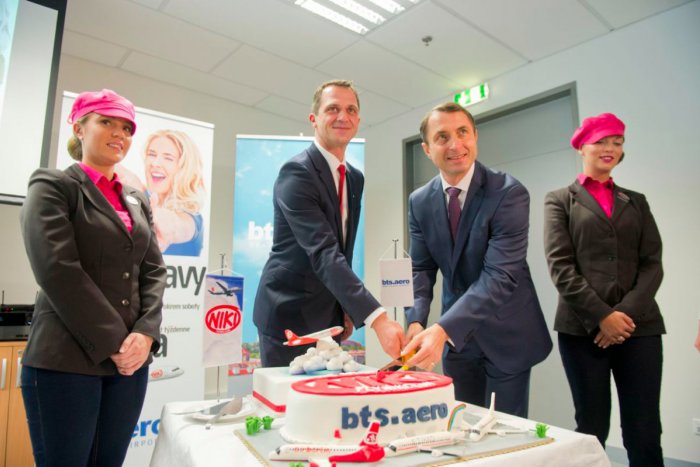 Ilustračný obrázok k článku Z Bratislavy do Viedne už aj vzduchom! Bratislavské letisko predstavilo nové letecké spojenia