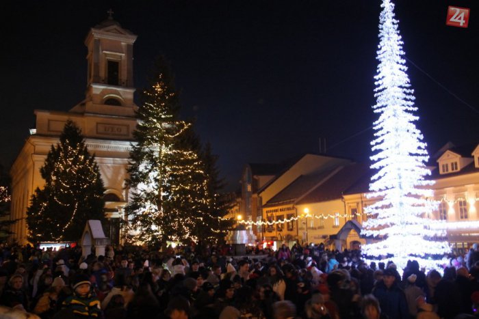 Ilustračný obrázok k článku FOTO z vítania Mikuláša: Popoluška, rozsvietenie vianočnej výzdoby i pyromuzikálny ohňostroj