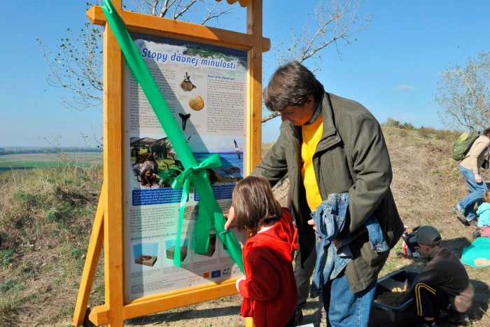 Ilustračný obrázok k článku ROZHOVOR: Starosta Devínskej Novej Vsi chce postaviť kúpalisko, športovú halu a predovšetkým centrálne námestie