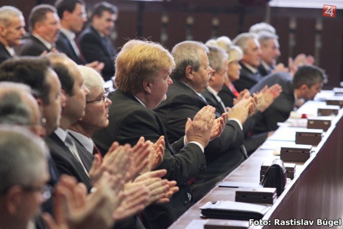 Ilustračný obrázok k článku Primátor si zástupcov nevybral: Kolenčíková sa domnieva, že post má byť jej