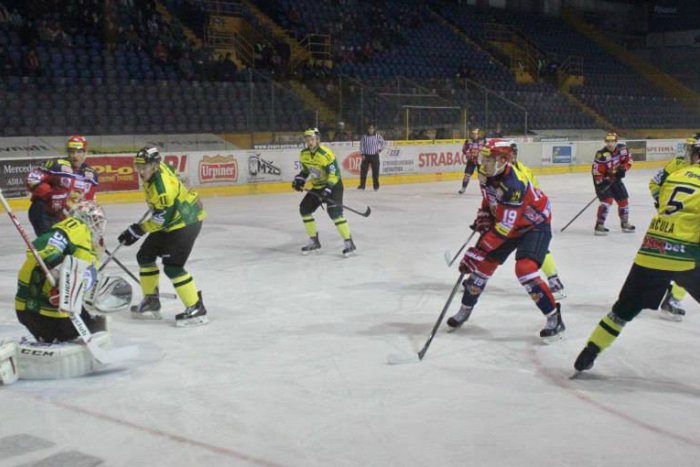 Ilustračný obrázok k článku Žilinskí vlci si na Zvolenčanoch poriadne pochutili: Hokejisti HKM pod Dubňom utrpeli debakel!