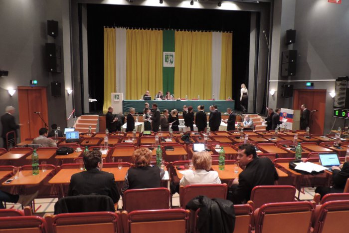 Ilustračný obrázok k článku Technické služby a Správa majetku majú nových konateľov: TU sú ich mená!