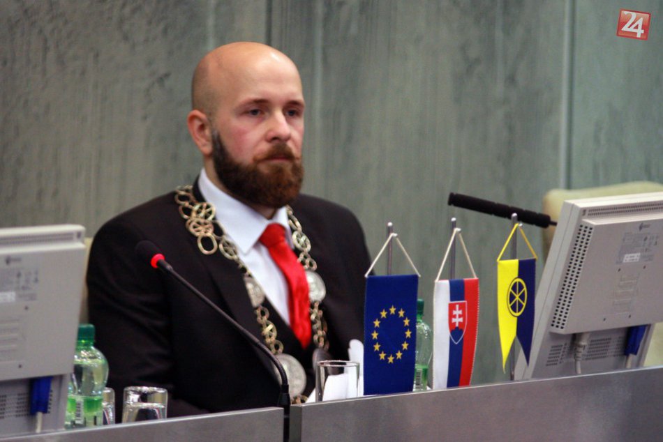 Ilustračný obrázok k článku Poslanci schválili prvú aktualizáciu rozpočtu: Na TIETO body poputujú financie