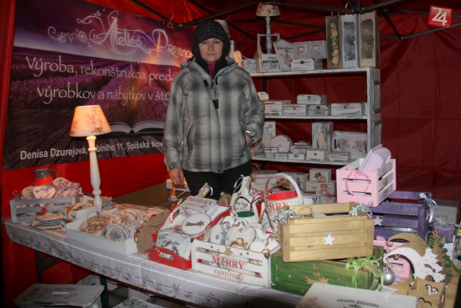 Ilustračný obrázok k článku Vianočný jarmok v Poprade vypukne už čochvíľa, vyberte si kam skočíte: Lákadlá, ktoré škoda nezažiť!