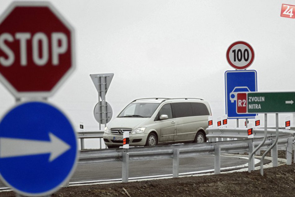 Ilustračný obrázok k článku Obchvat Žiaru očami policajtov: Priniesol sľubované riešenia, ale aj nové problémy