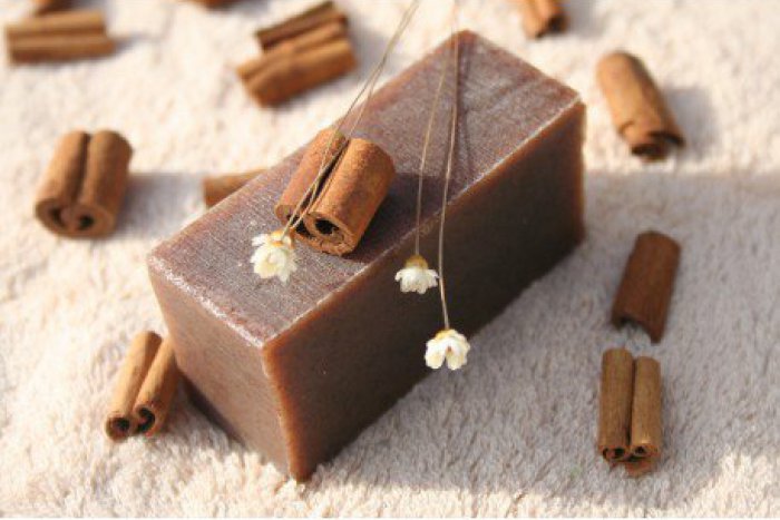 Ilustračný obrázok k článku Mydlo alebo sprchový gél? Čomu by sme mali dať prednosť