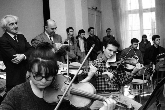 Ilustračný obrázok k článku Kto založil SND? Zakladateľmi sú prví absolventi Konzervatória v Bratislave