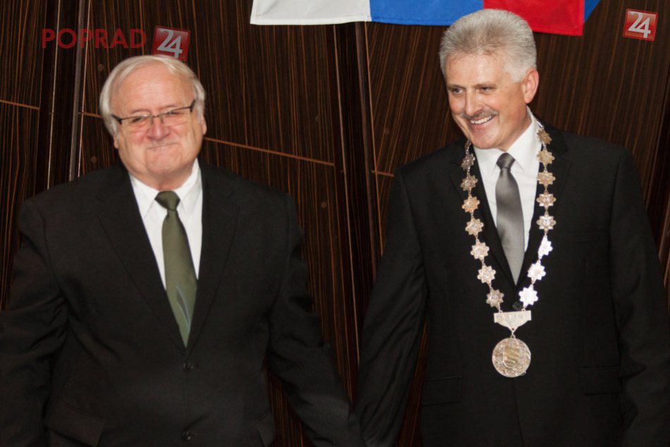 Ilustračný obrázok k článku Primátorského úradu sa už ujal aj Miroslav Škvarek. Svit má byť v prvom rade o ľuďoch