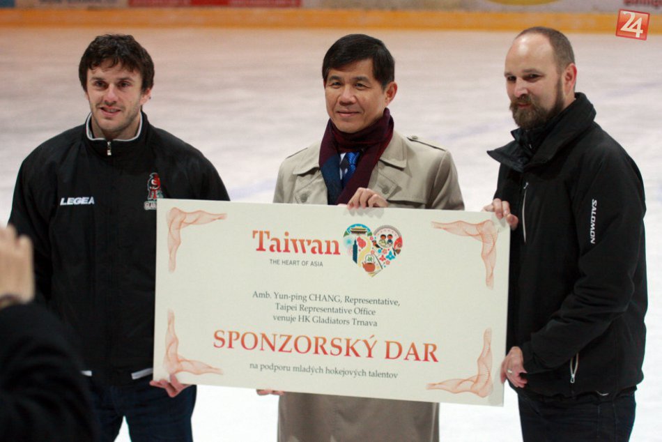 Ilustračný obrázok k článku Špeciálna návšteva pre malých hokejistov: Taiwanský ambasádor videl hokej prvý raz naživo!