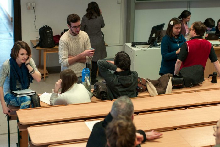 Ilustračný obrázok k článku Študenti budú v Bystrici analyzovať údaje z Cernu: Spoja sa s vedcami aj rovesníkmi z Milána či Londýna