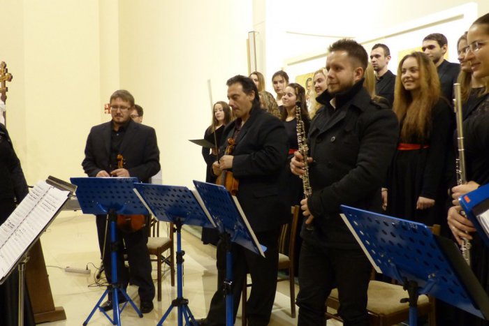 Ilustračný obrázok k článku Video na Prvý sviatok vianočný: Vivaldiho Gloria v podaní popradského zboru Free harmony