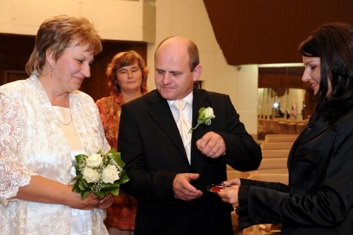 Ilustračný obrázok k článku V Bratislave sa sobášilo i netradične, pomáhal pes a hostí odviezla lanovka