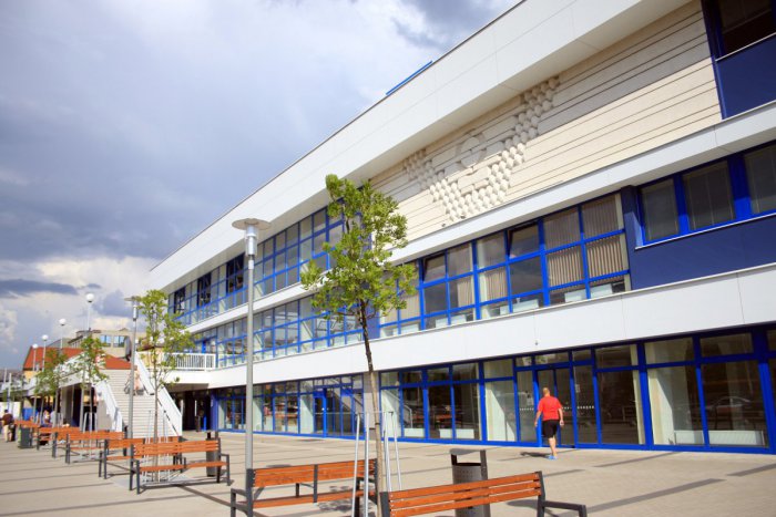 Ilustračný obrázok k článku Pre verejnosť v Trnave otvorili 2. nástupište: Je vhodné pre nevidiacich i imobilných