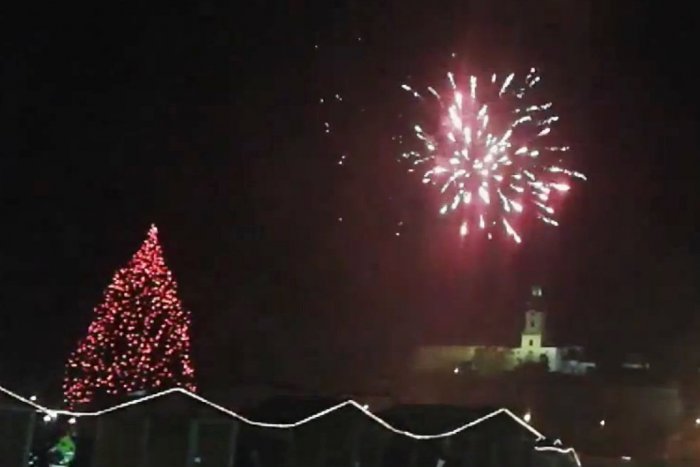 Ilustračný obrázok k článku Nitrania privítali Nový rok: Ohňostroj si pozreli tisíce ľudí