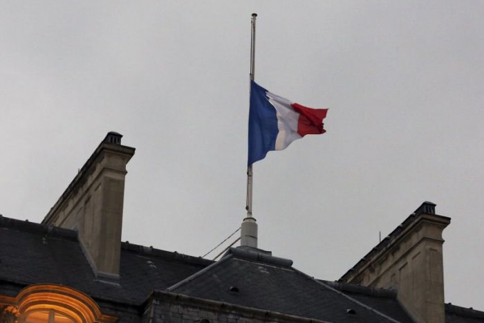 Ilustračný obrázok k článku Pamiatku obetí teroristického útoku si uctila aj Francúzska škola v Bratislave