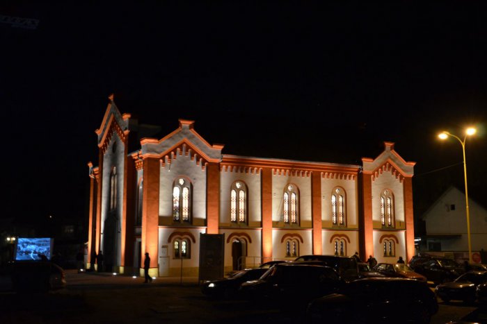 Ilustračný obrázok k článku TIPY na víkend: Divadlo, film, výstava, koncert, ale aj hokej a ďalšie