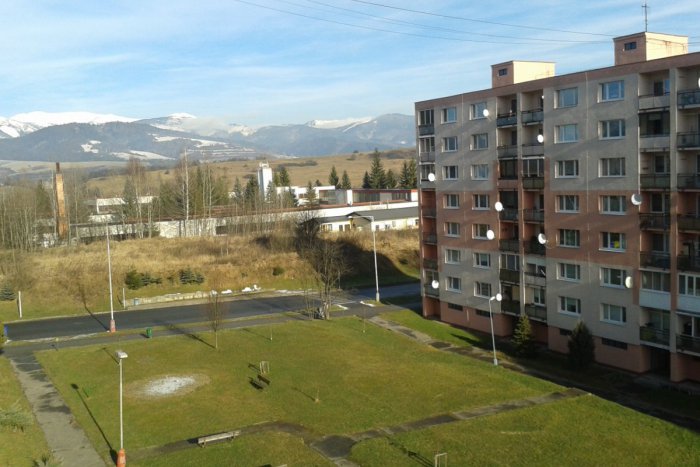 Ilustračný obrázok k článku Počasie ako na hojdačke: Takto sa stará mesto o naše cesty a chodníky