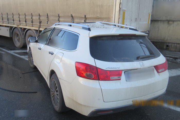 Ilustračný obrázok k článku V Žiline došlo k nešťastiu: Honda nabúrala do odstaveného kamióna!