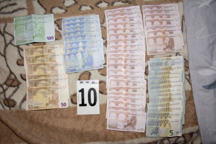 Ilustračný obrázok k článku Lúpež za 1800 eur: Neznámy muž dnes prepadol stávkovú spoločnosť