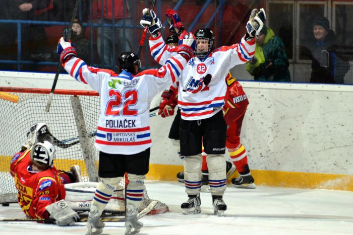 Ilustračný obrázok k článku Hokejisti MHK 32 opäť stopercentní: Proti Senici už 28. výhra v sezóne!
