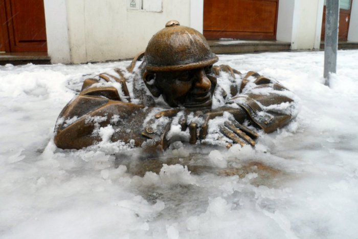 Ilustračný obrázok k článku Bratislava má šťastie: Perinbaba si vyberá víkendové služby + FOTO