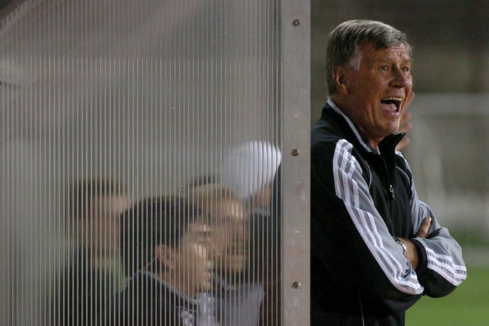 Ilustračný obrázok k článku Jozef Adamec (72) prekonal mozgovú príhodu: Z nemocnice už je doma