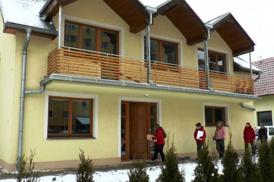 Ilustračný obrázok k článku Téma rodina rezonuje: Klientky krízového strediska pre nízky vek nemohli hlasovať