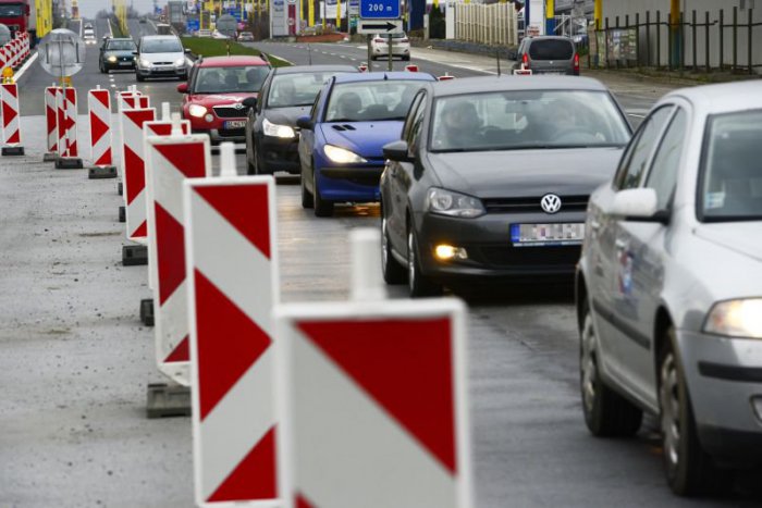 Ilustračný obrázok k článku R7 uľahčí život desaťtisícom ľudí pri dochádzaní do Bratislavy, myslí si štátny tajomník rezortu dopravy