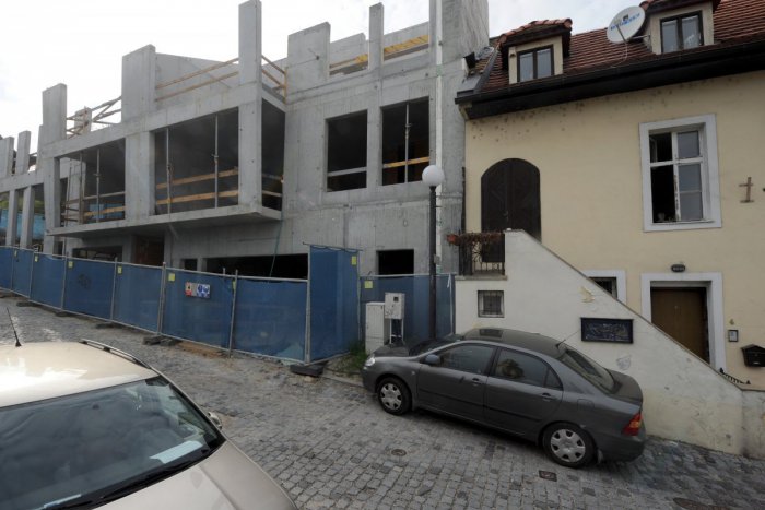 Ilustračný obrázok k článku Je rozhodnuté! Fischerov dom je pod hradom postavený nezákonne