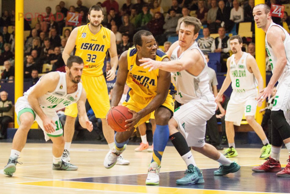 Ilustračný obrázok k článku Iskra víťazstvo v pohári neobháji. V semifinále podľahla Interu