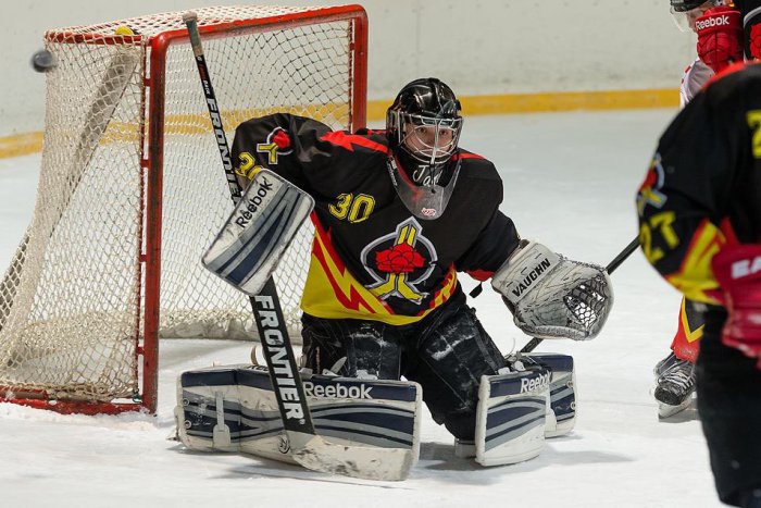 Ilustračný obrázok k článku Ružomberčan na univerziáde v Granade: Brankár Ján Žiak z hokejového klubu