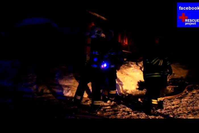 Ilustračný obrázok k článku Požiar na chate Baranec: Rýchly zásah hasičov zachránil majetok za 100 000 eur