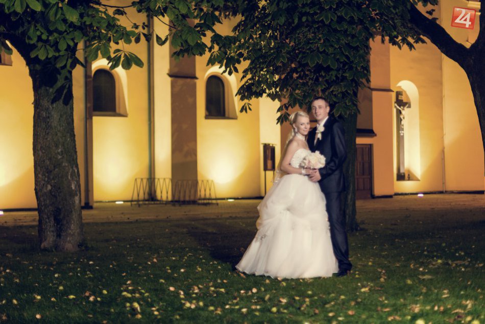 Ilustračný obrázok k článku Valentínska výhra ako sa patrí: Zaľúbený pár si užije rozprávkovú svadobnú hostinu v paláci