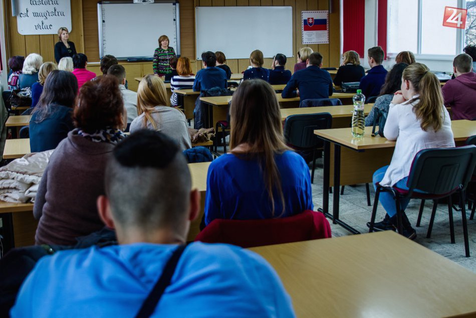 Ilustračný obrázok k článku GPUDT zorganizovalo krajské kolo olympiády v nemčine. Jedným z víťazov je aj Erik Kovalík z hostiteľskej školy