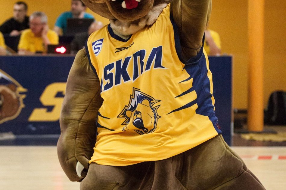 Ilustračný obrázok k článku Iskra Svit so zaujímavou posilou z G-League. Kto ešte bude obliekať žlto-modrý dres?