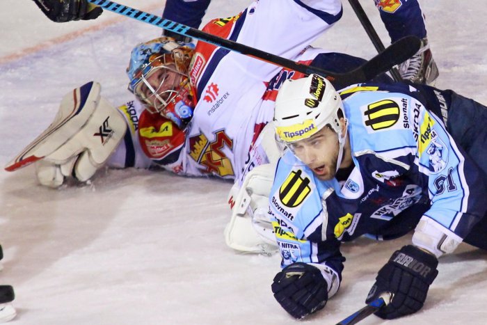 Ilustračný obrázok k článku Hokejisti odčinili prehru s Košicami: Zvolenu nedali žiadnu šancu